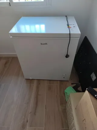 Congelador horizontal Kunft seminuevo