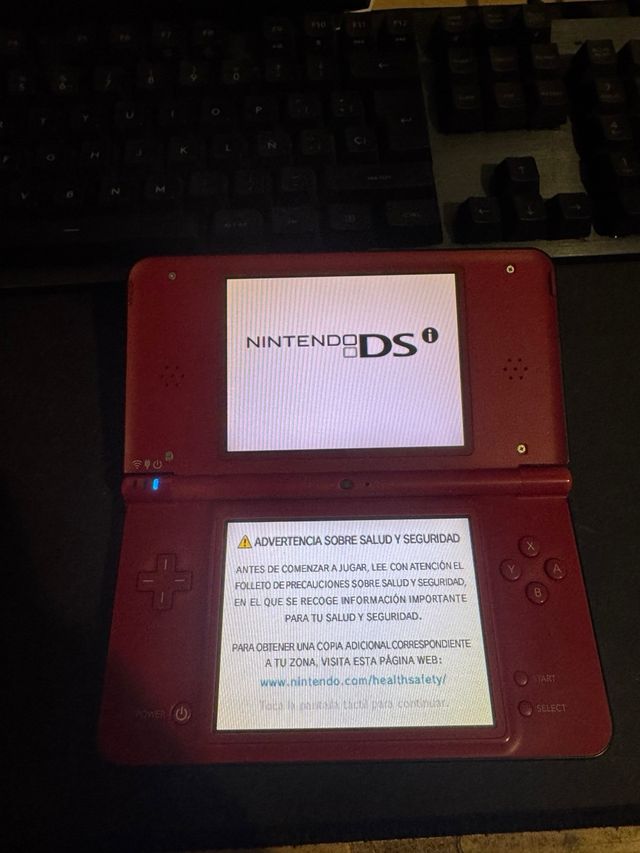 Nintendo DSi XL Roja Edición Mario Bros.