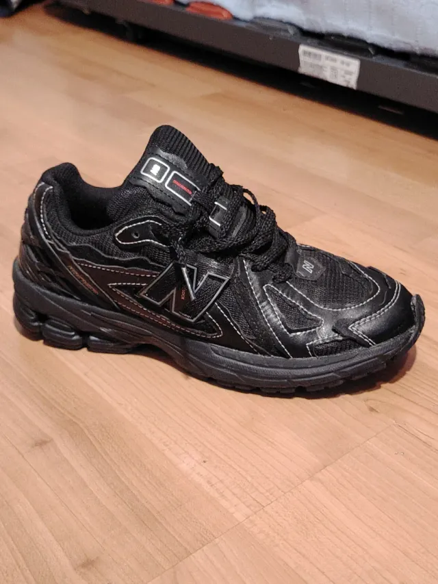 New Balance 1906 Negras
