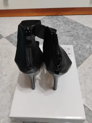 Sandalias tacón negras