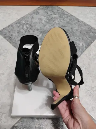 Sandalias tacón negras