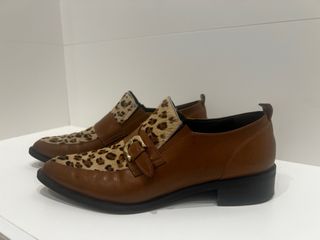 Mocasines Piel Animal Print Hebilla Marrón