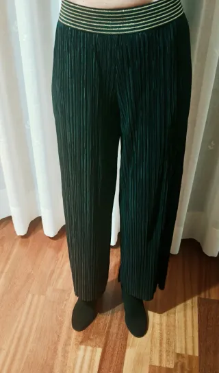 Pantalón Palazzo Negro Plisado