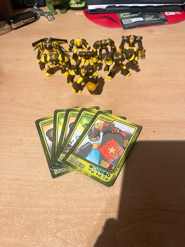 Figuras Xenox Panini