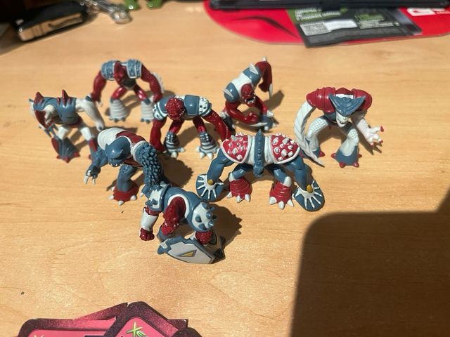 Figuras Xenox Panini