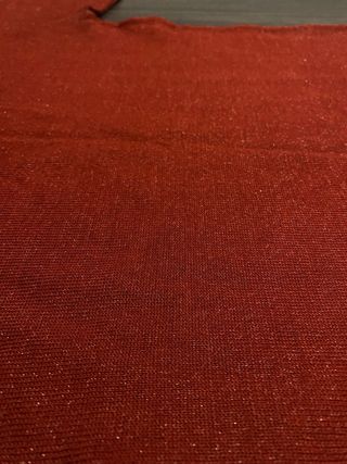 Camiseta cuello alto roja brillante