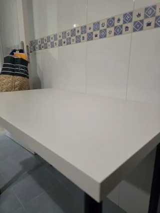 Escritorio LINNMON / ADILS blanco/negro 100x60