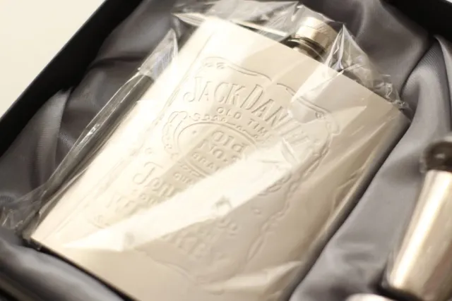 Petaca Jack Daniel's Acero Inoxidable + Vasos.