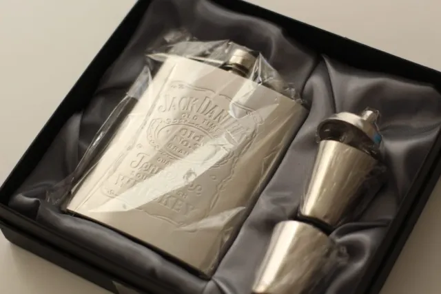 Petaca Jack Daniel's Acero Inoxidable + Vasos.