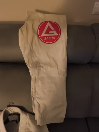 Kimono Jiu Jitsu Gracie Barra Blanco Talla A2