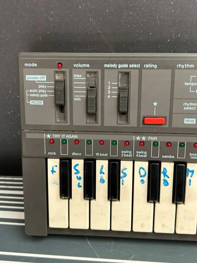 Teclado piano electrónico Casio PT-87