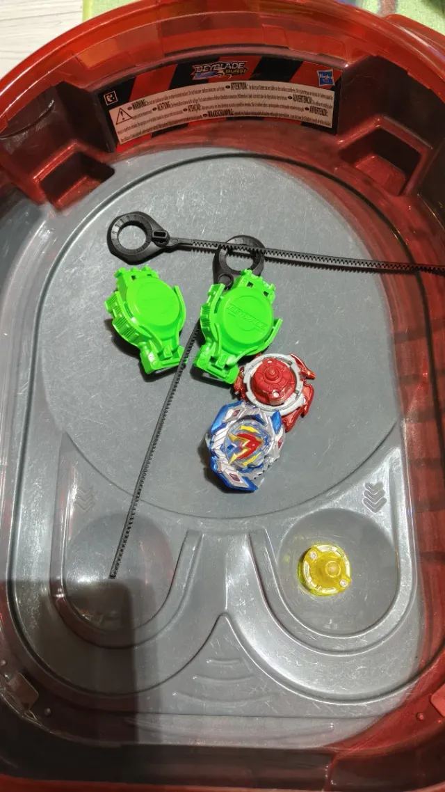 Arena Beyblade Roja