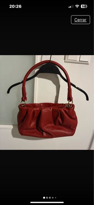 Bolso rojo de piel