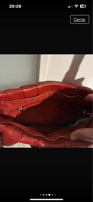 Bolso rojo de piel