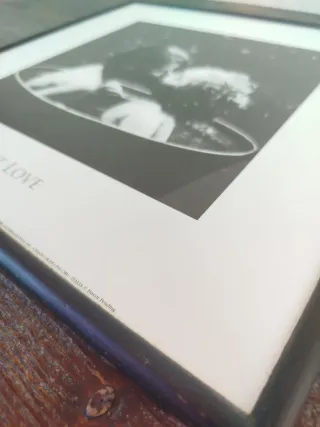 Stampa First Love con cornice Misure: 31x31 cm