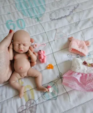 Mini Bebé Reborn Silicona