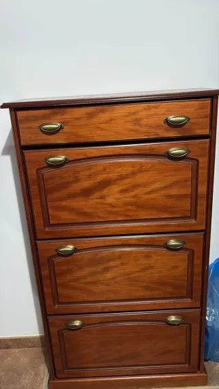 Zapatero de madera con 4 cajones 0 arañazos