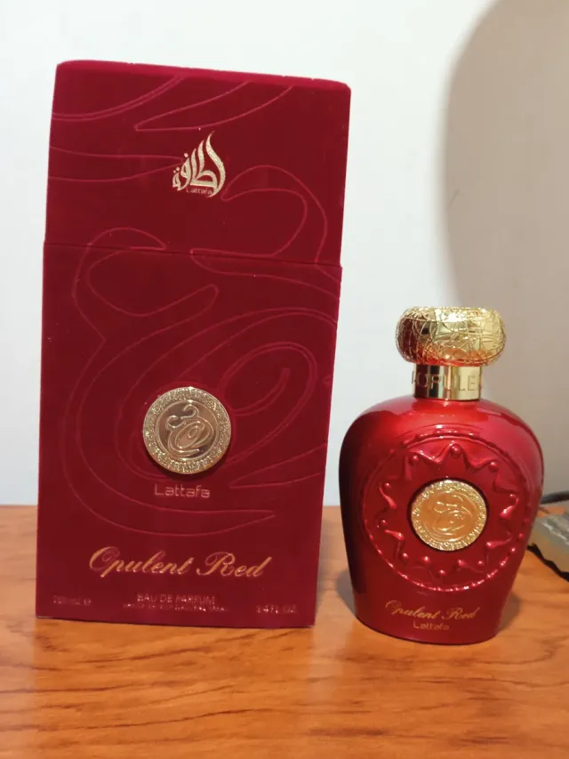 Opulent Red Lattafa