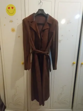 Gabardina ante y piel marrón