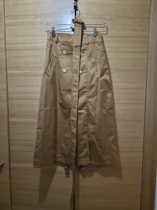 Conjunto blazer y falda marrón