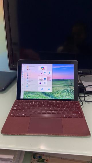 Microsoft Surface Go con teclado