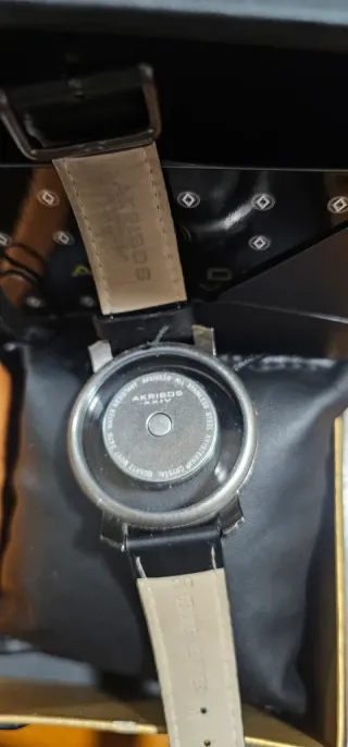 Reloj Akribos Cuarzo Análogo Negro/Plata