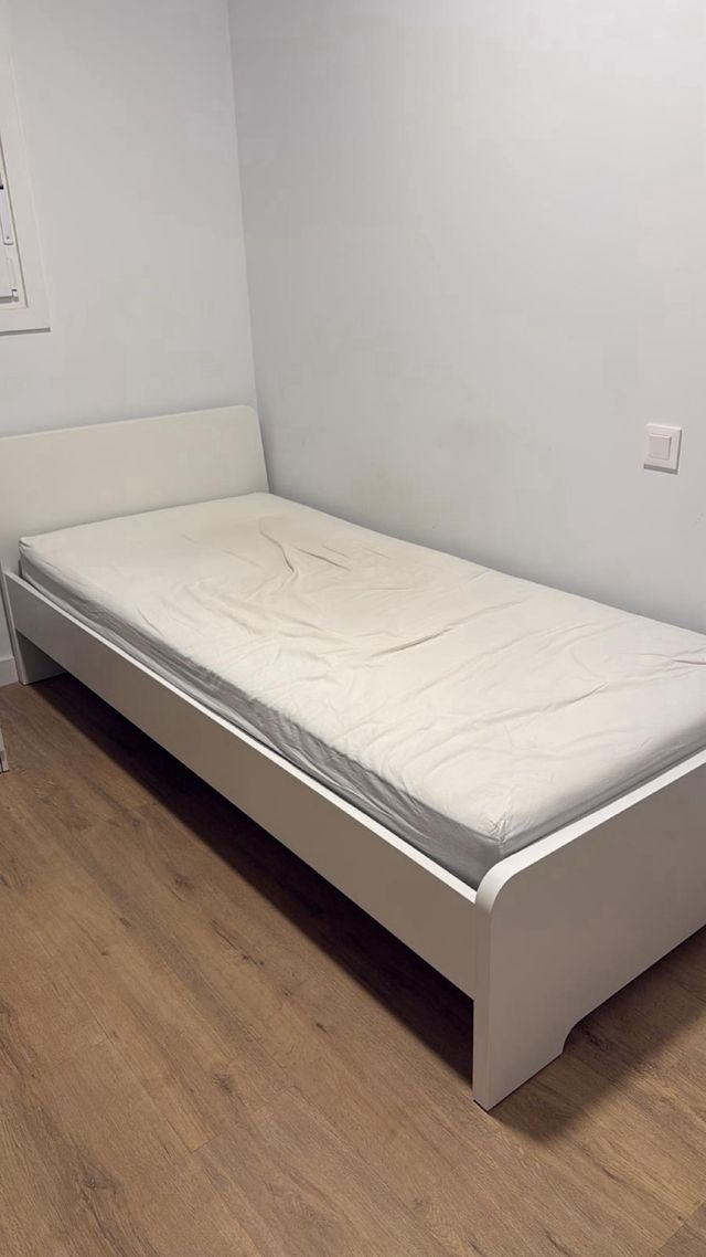 Cama individual con colchón