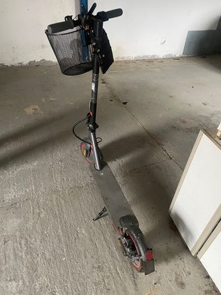 Patinete Eléctrico con Cesta
