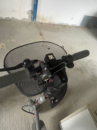 Patinete Eléctrico con Cesta