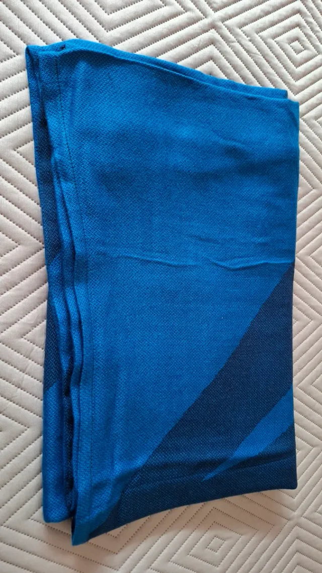 Manta TAAG azul em dois tons