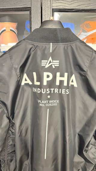 Chaqueta Alpha Industries Negra