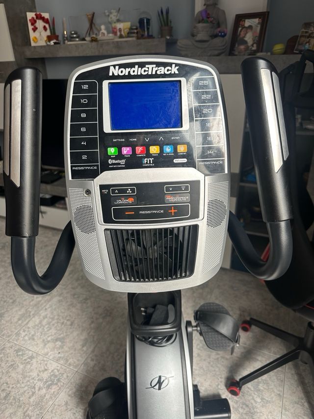Bicicleta Estática NordicTrack R65