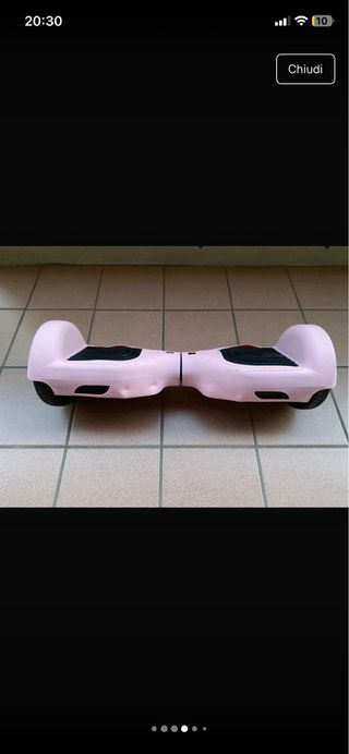 Hoverboard nero con custodia e protezioni in gomma