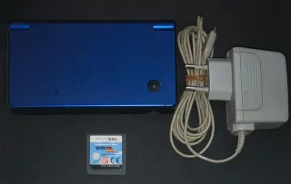 Nintendo DSi Blu con Dragon Ball Origins