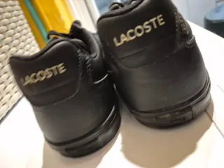 Zapatillas Lacoste Negras y Doradas