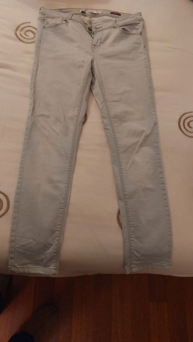 Vaqueros pitillo Zara Talla 42