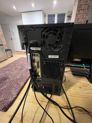 Ordenador sobremesa completo