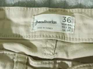 Pantalón vaquero beige acampanado