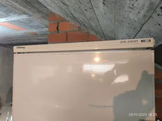 Frigorífico blanco con congelador balay