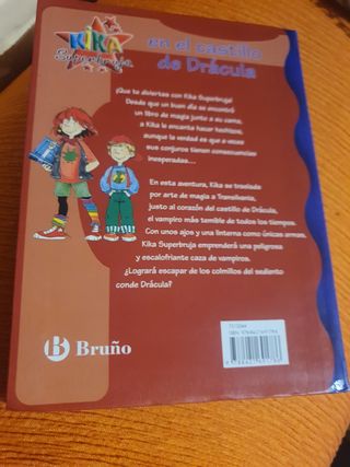 KIKA SUPERBRUJA EN CASTILLO DRACULA (10)