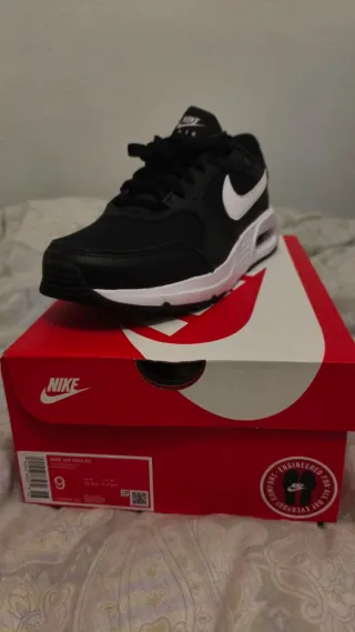 Zapatillas Nike Air Max Negras y Blancas