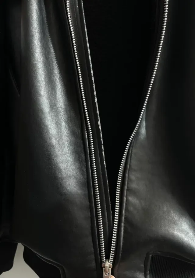 Blusão Pele sintética