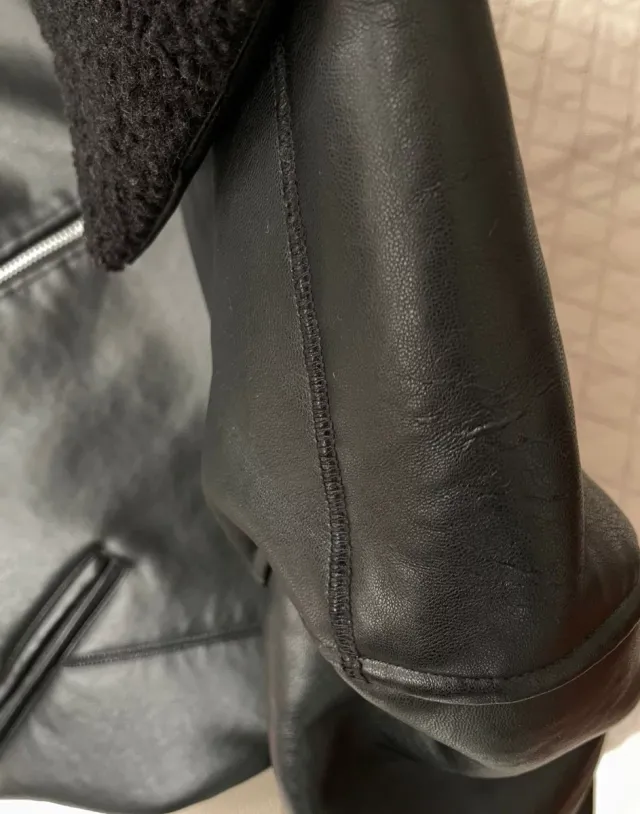 Blusão Pele sintética