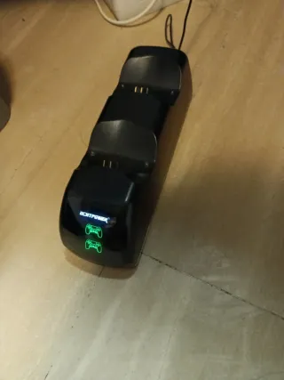 Cargador Doble Mandos PS4 ECHTPower