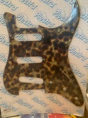 Battipenna Tortoise 11 fori Stratocaster