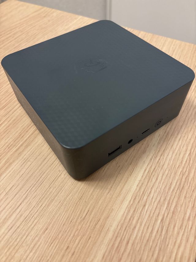 Mini PC Beelink EQR5 5825U Gris.