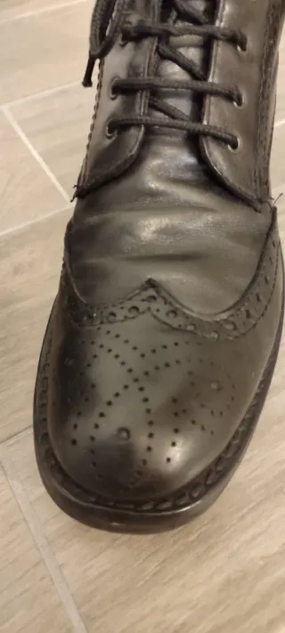 Stivaletti neri in pelle