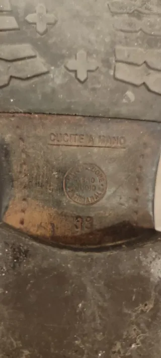 Stivaletti neri in pelle