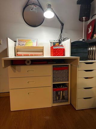 Cambiador y escritorio para bebé