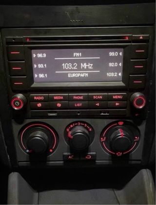 Radio RCN210 VW Golf IV